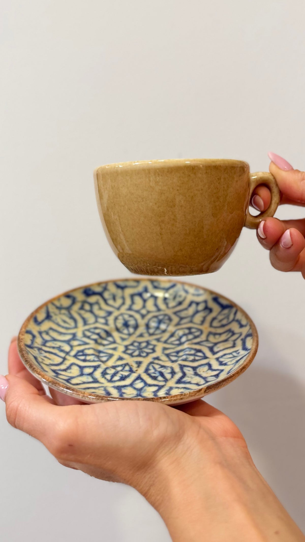 TAZZA IN PORCELLANA, Calypso