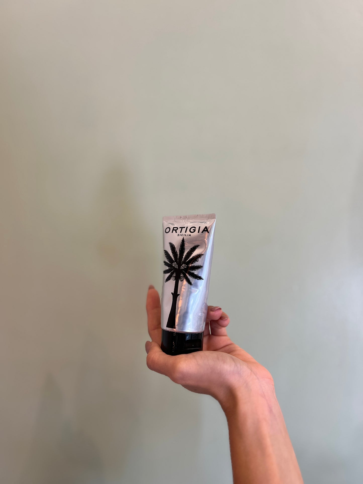 GEL DA BARBA SANDALO CON SCATOLINA