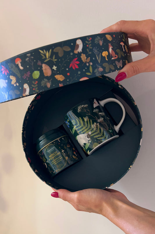CAPPELLIERA CON MUG e INFUSO BOSCO INCANTATO