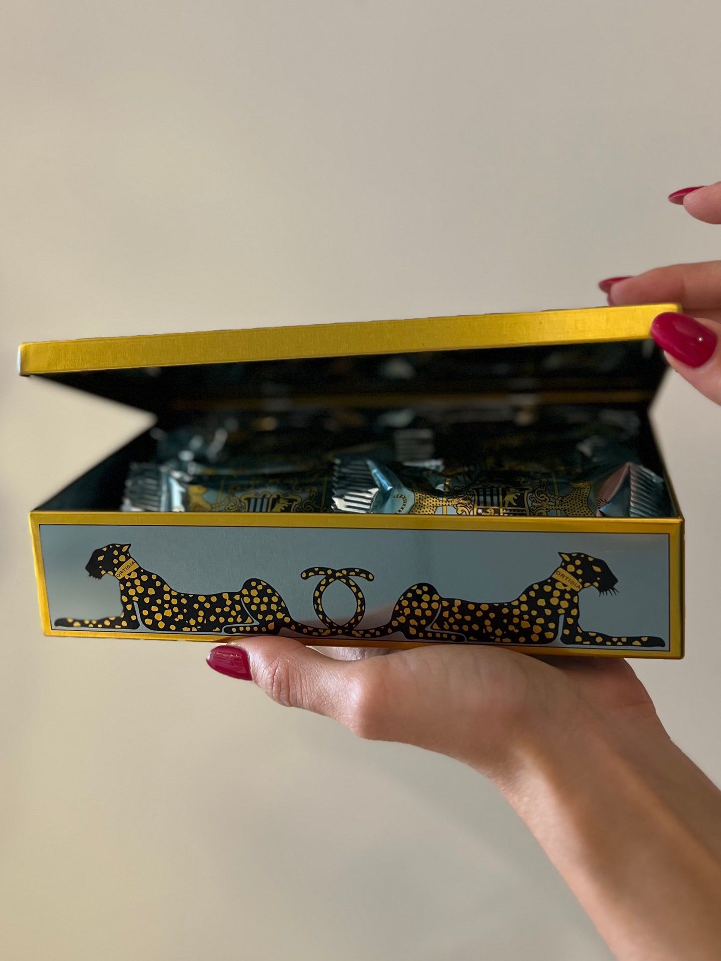 COFANETTO ORTIGIA CON RICCIARELLI SICILIANI - BLUE