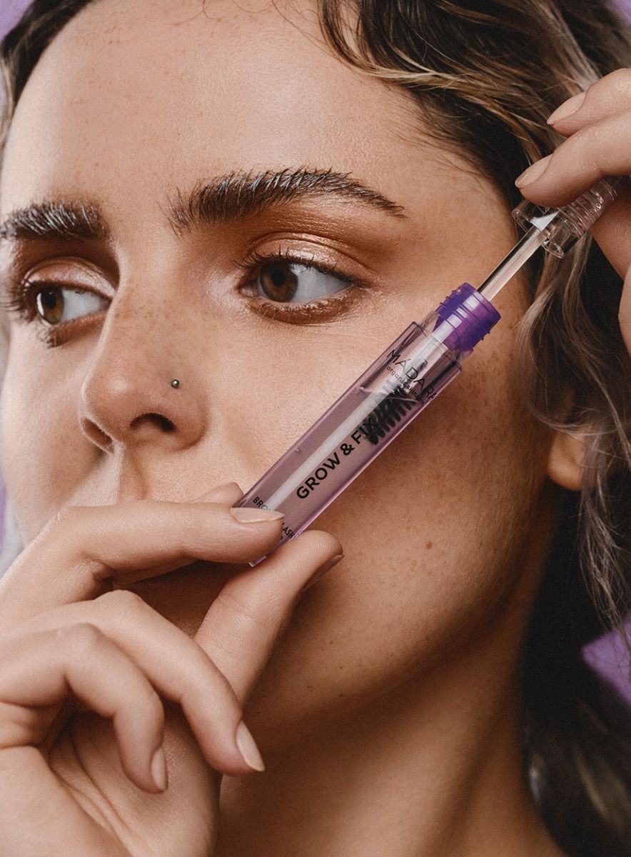 BOOSTER CIGLIA/SOPRACCIGLIA CON PEPTIDI E VITAMINE