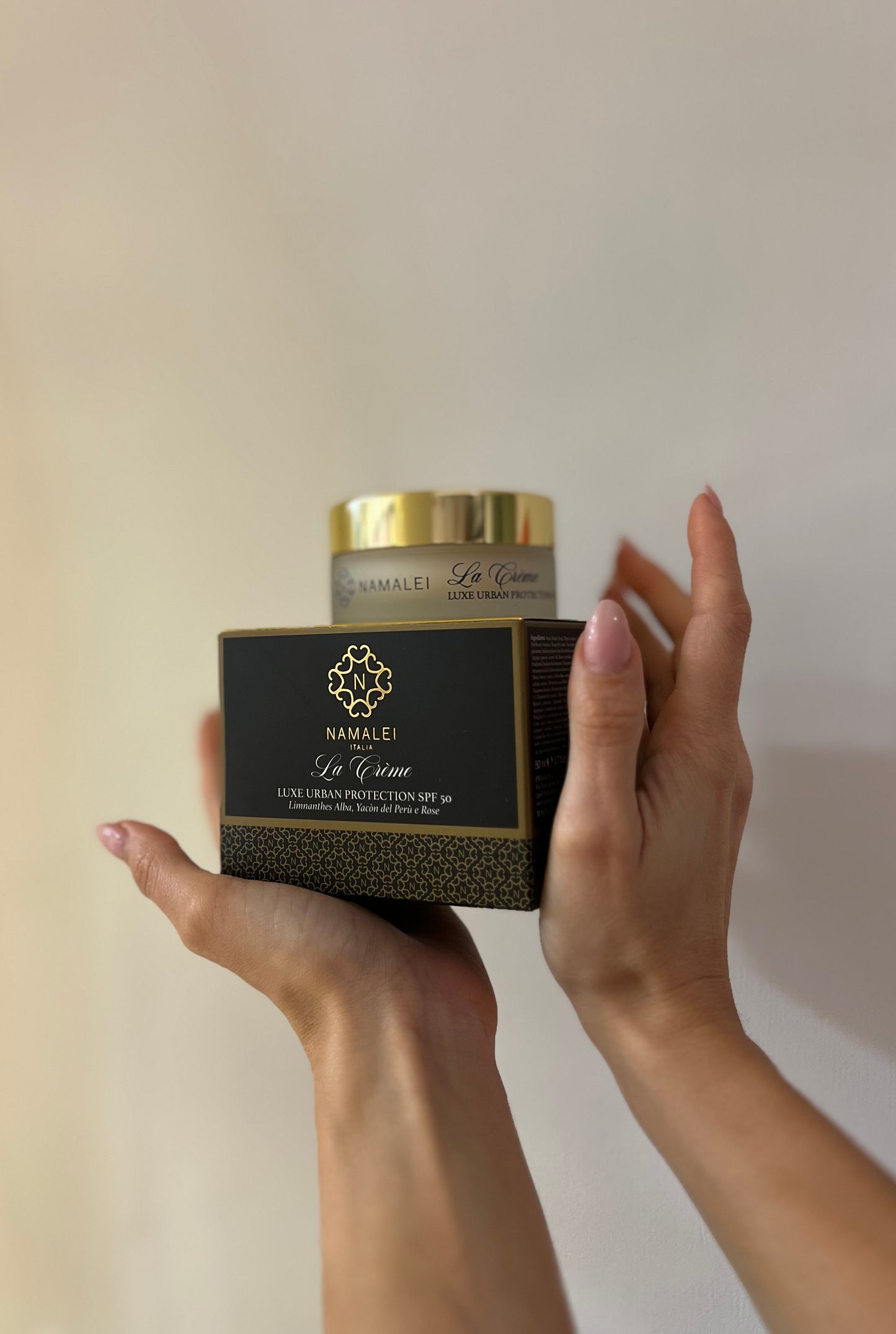 CREMA PROTETTIVA ANTIMACCHIA SPF 50