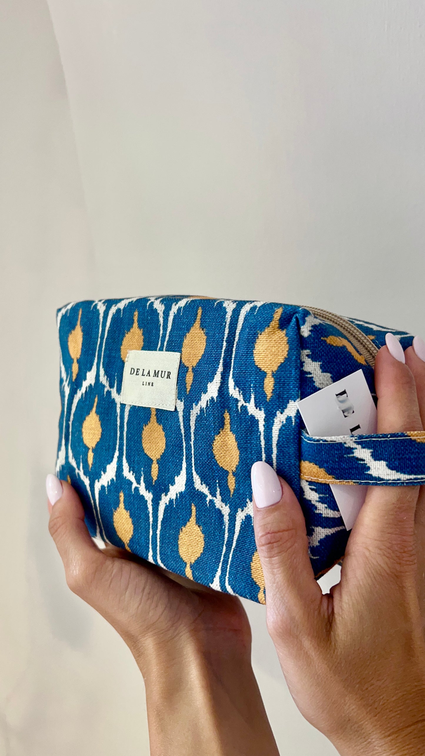 TROUSSE IN TESSUTO FINE HALF-PANAMA “BRAD”