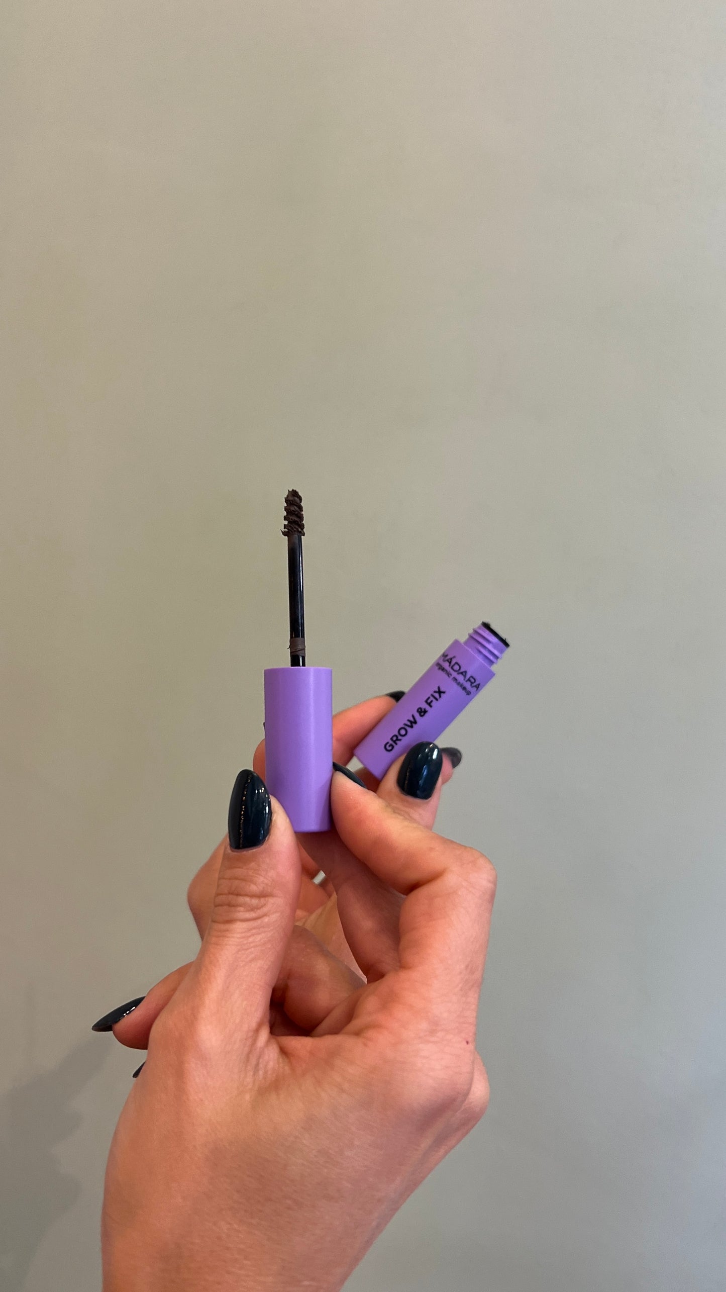 GROW & FIX TINTED BROW GEL - GEL COLORATO PER SOPRACCIGLIA castano