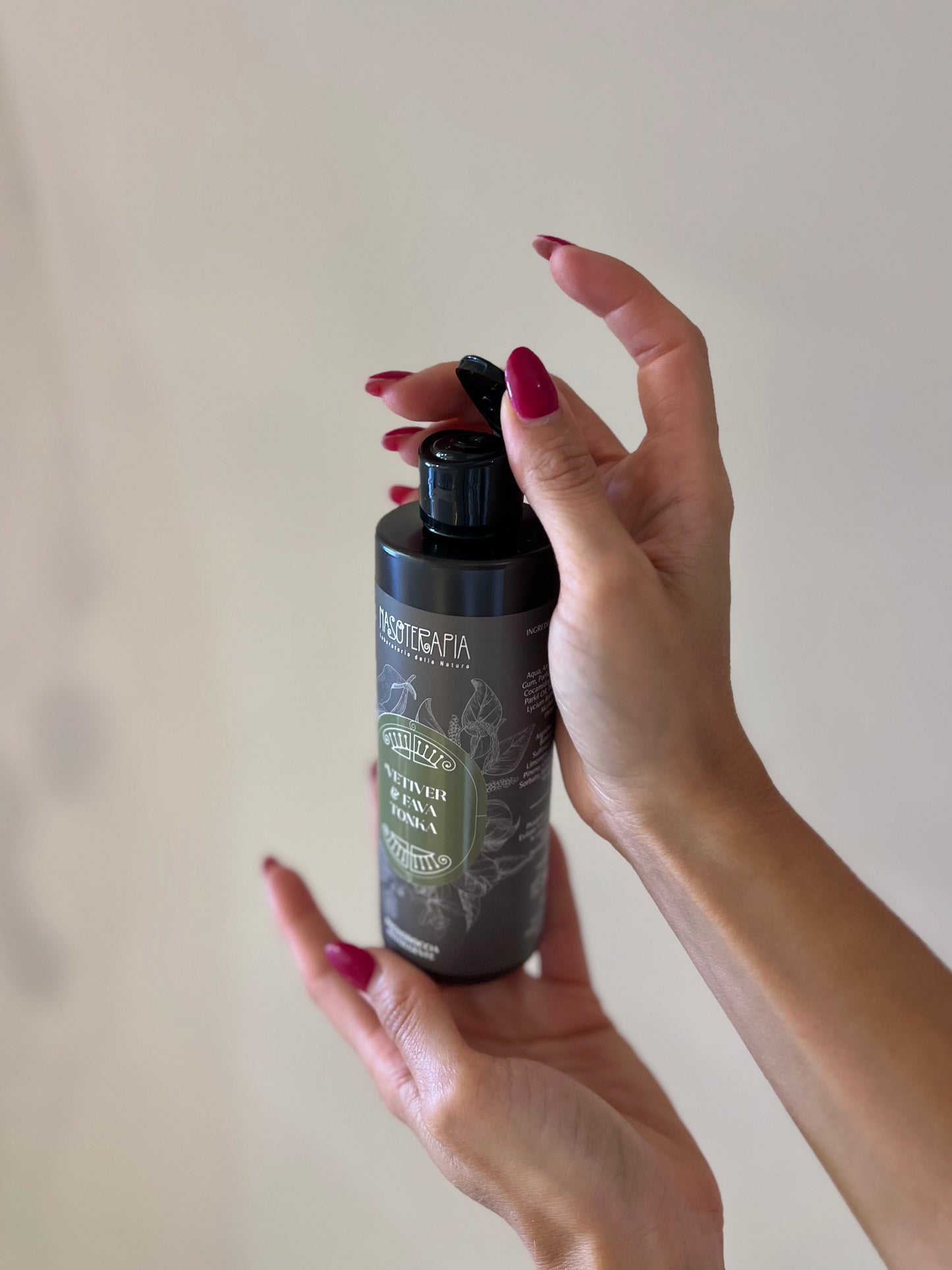 BAGNODOCCIA VETIVER E FAVA TONKA