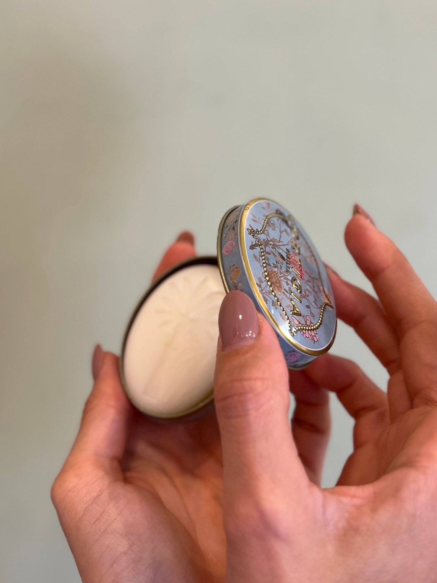 SAPONE FLORIO CON SCATOLINA DI LATTA 25 gr