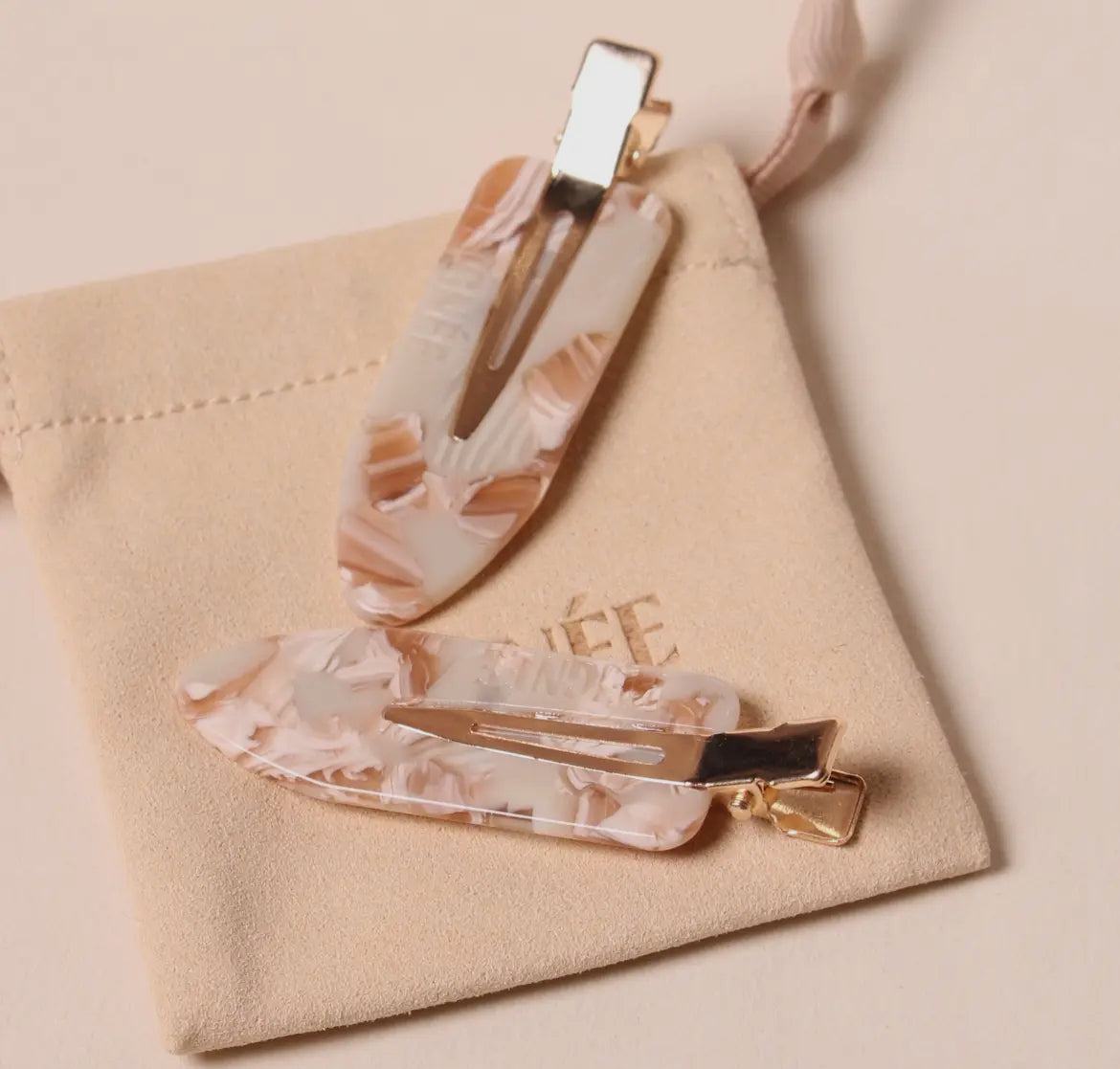 FERMAGLIO PER CAPELLI FIRMATO PEIGNÉE - NOUGAT