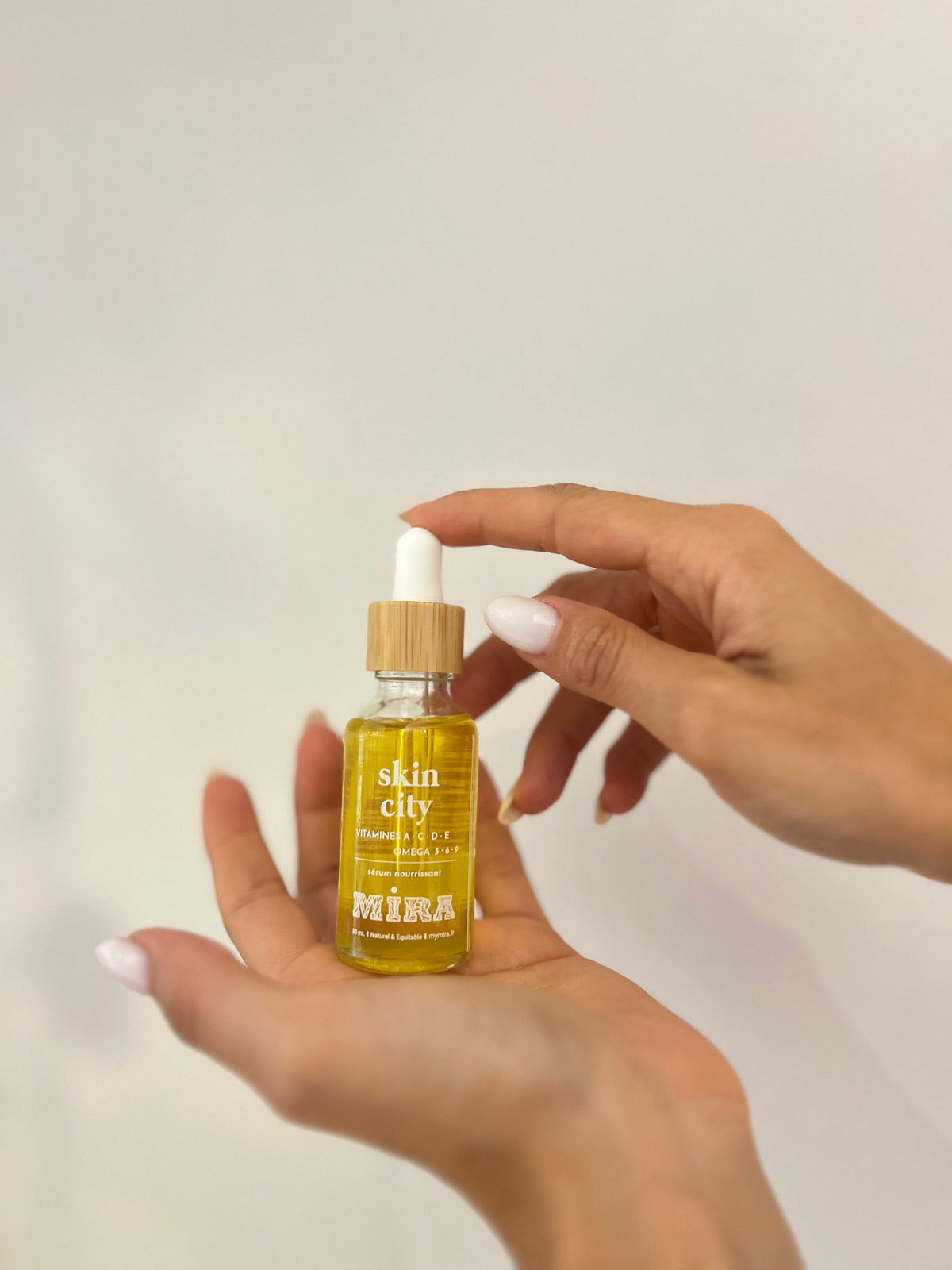 SIERO-OLIO NUTRIENTE PELLE DISIDRATATA "Skin City"