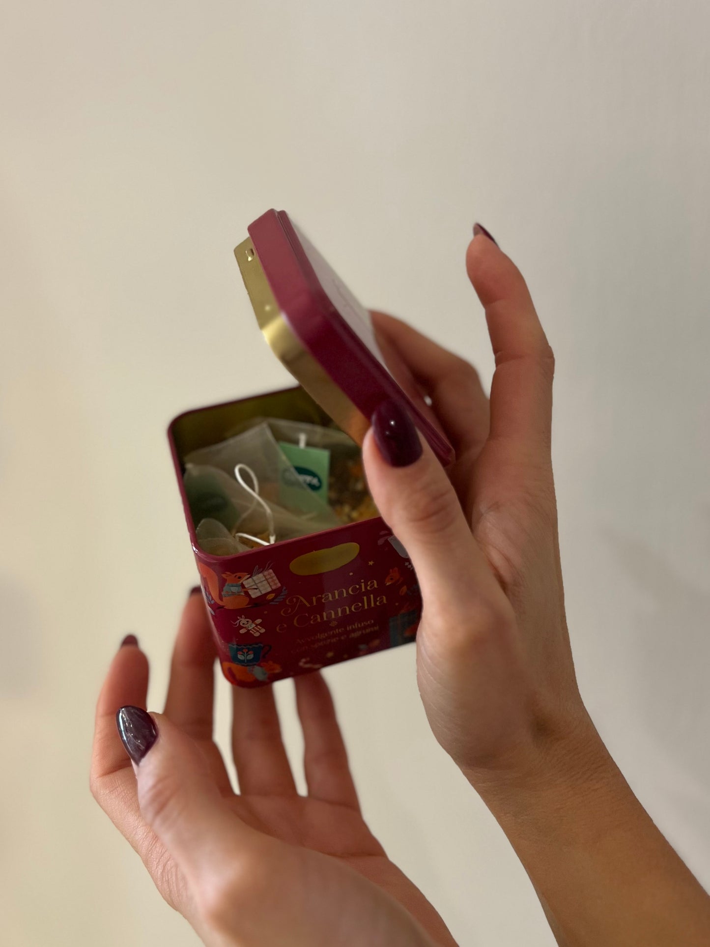 BARATTOLINO CADDY ROSSO CON INFUSO ARANCIA E CANNELLA