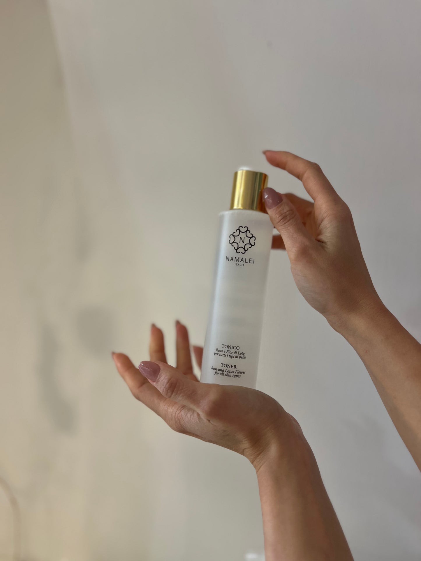 TONICO VISO DEMAQUILLAGE ROSA E FIOR DI LOTO - PER TUTTI I TIPI DI PELLE