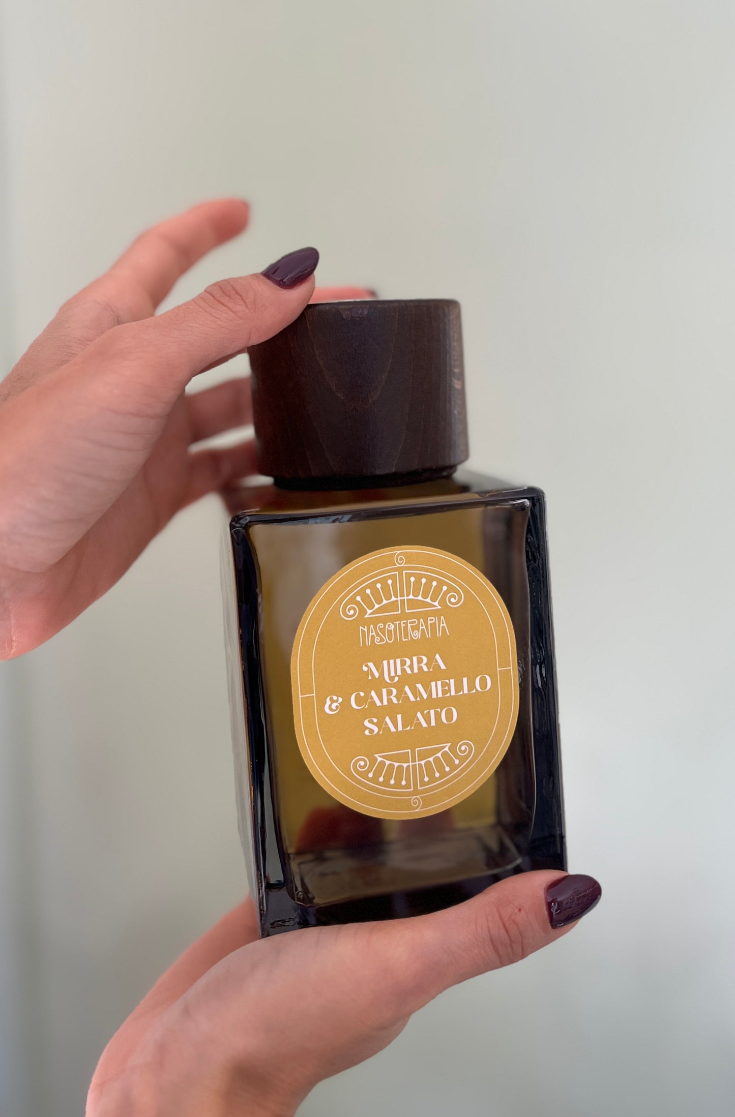 DIFFUSORE D’AMBIENTE IN VETRO-MIRRA & CARAMELLO SALATO