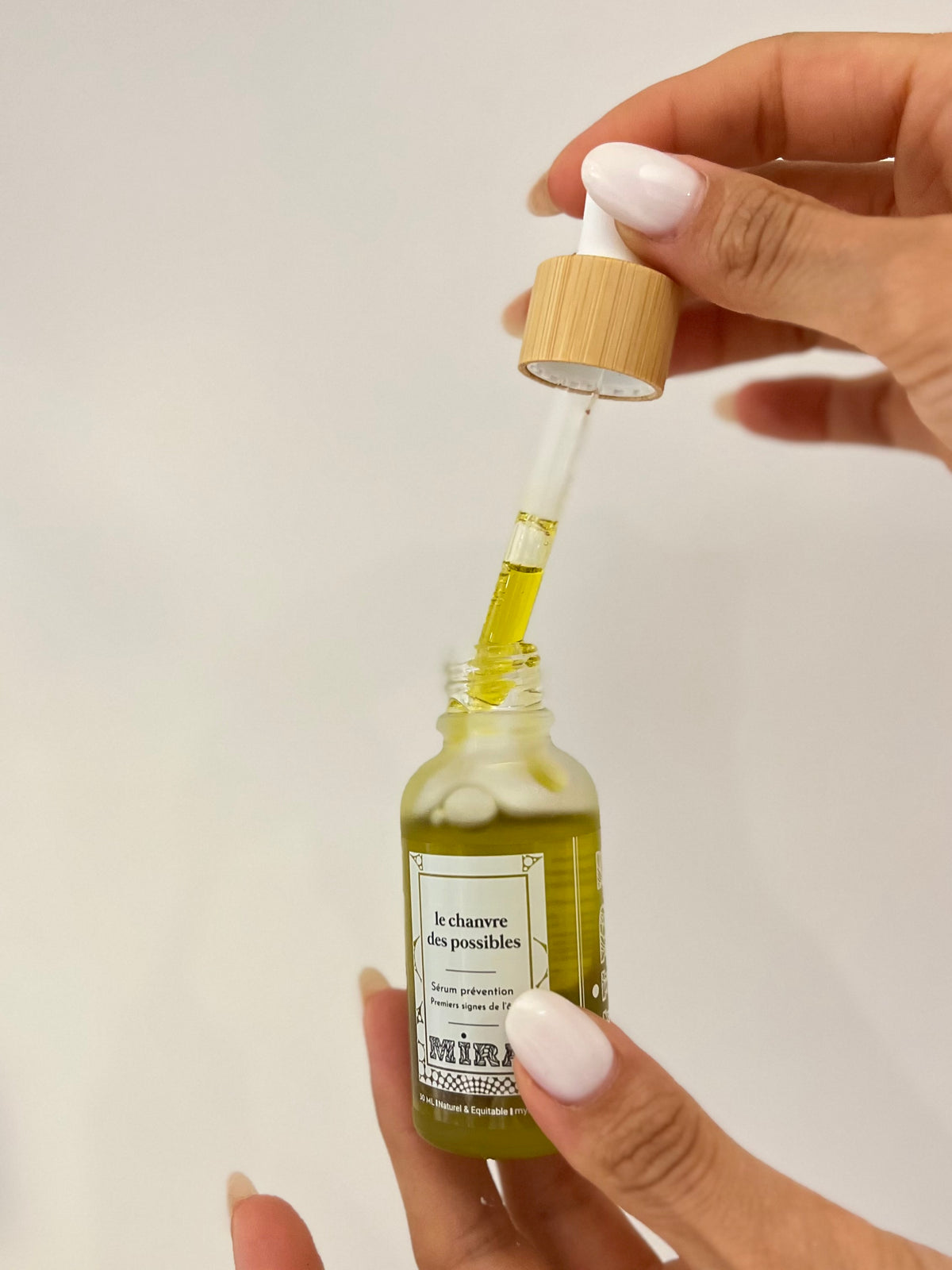 SIERO OLIO ANTIAGE CONCENTRATO "Le chanvre des possibles"