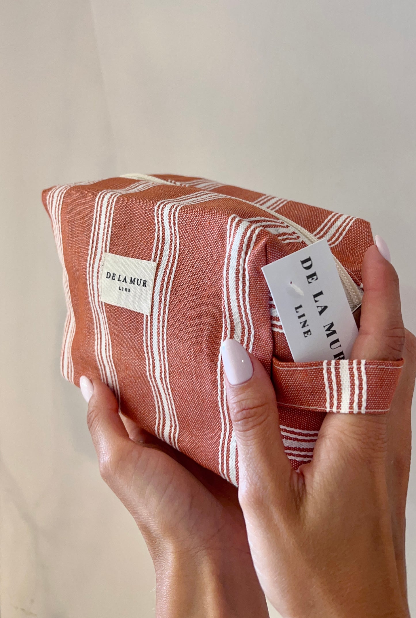 TROUSSE IN TESSUTO FINE HALF-PANAMA “MINEO”