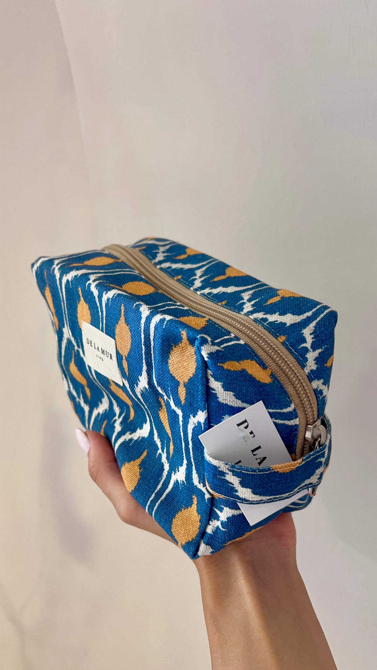 TROUSSE IN TESSUTO FINE HALF-PANAMA “BRAD”