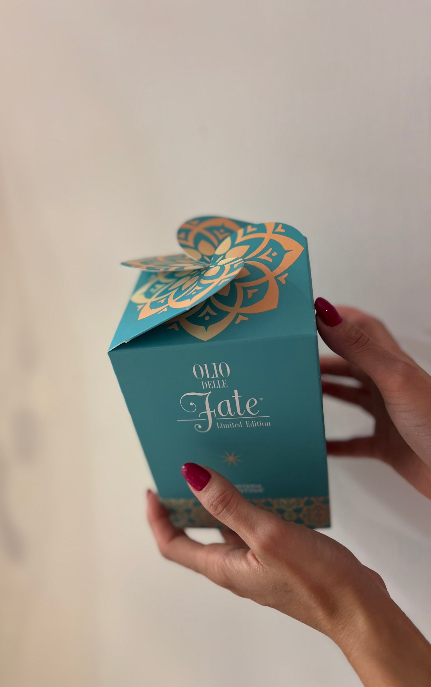 COFANETTO OLIO CORPO DELLE FATE 100ML LIMITED EDITION