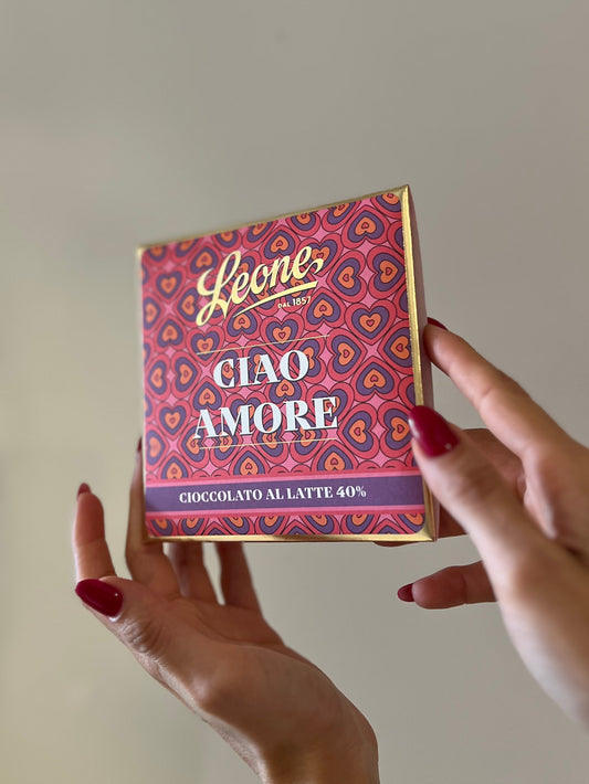 BIGLIETTO REGALO FIRMATO LEONE, "CIAO AMORE" CON CIOCCOLATO AL LATTE E 40% CACAO