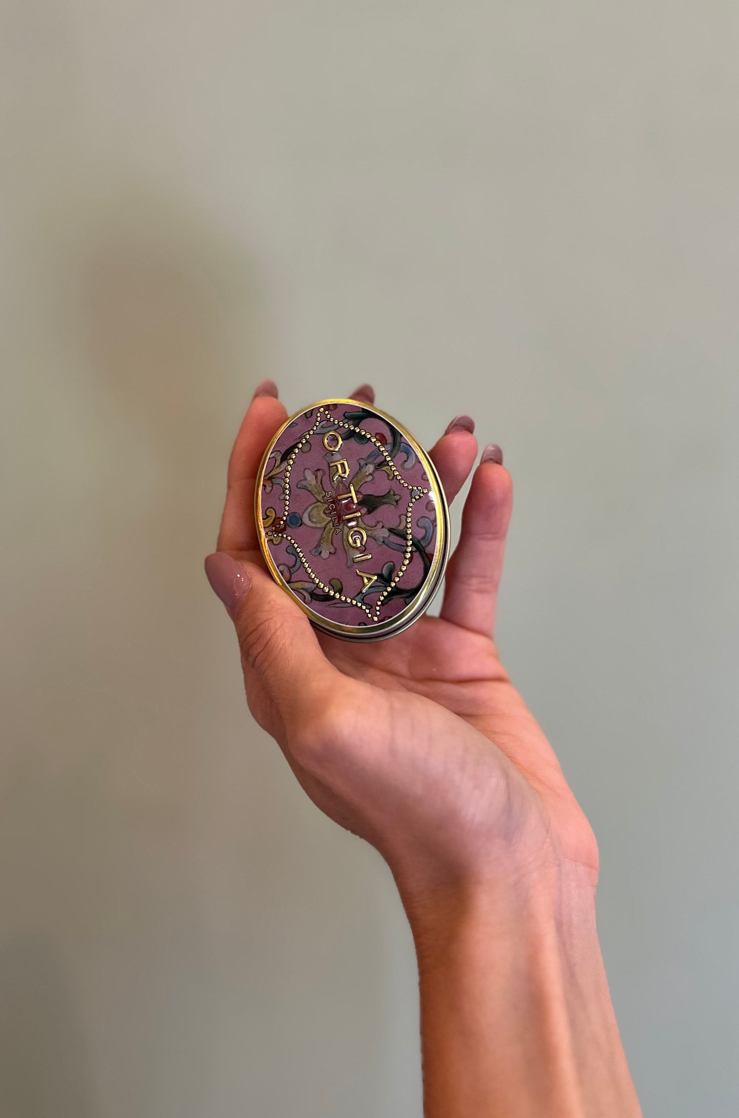 SAPONE ARAGONA CON SCATOLINA DI LATTA 25 gr