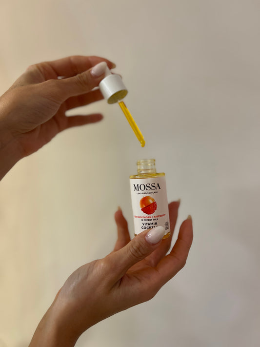 BOOSTER IN OLIO PER IL VISO VITAMIN COCKTAIL