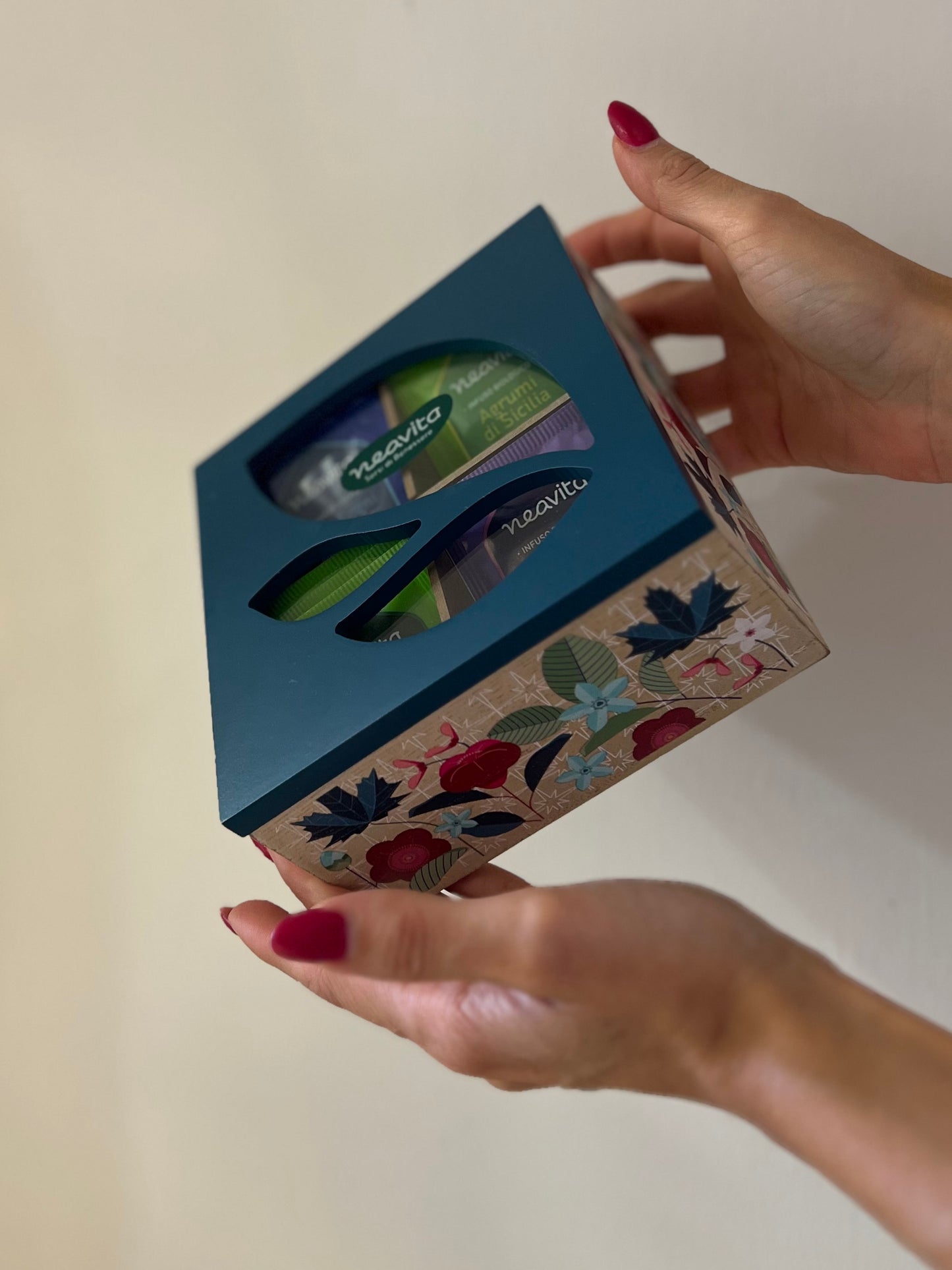 COFANETTO IN LEGNO 4 SCOMPARTI, 20 INFUSI-BLU