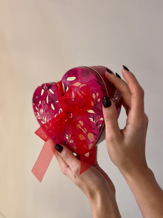 CUORE DI LATTA LEONE CON PRALINE DI CIOCCOLATO