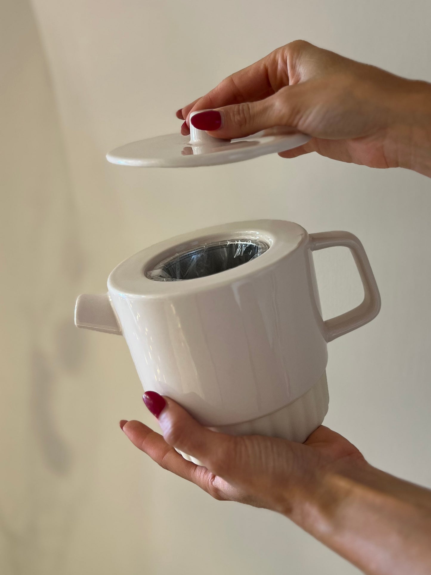 TEIERA IN CERAMICA LUCIDA 1 LT