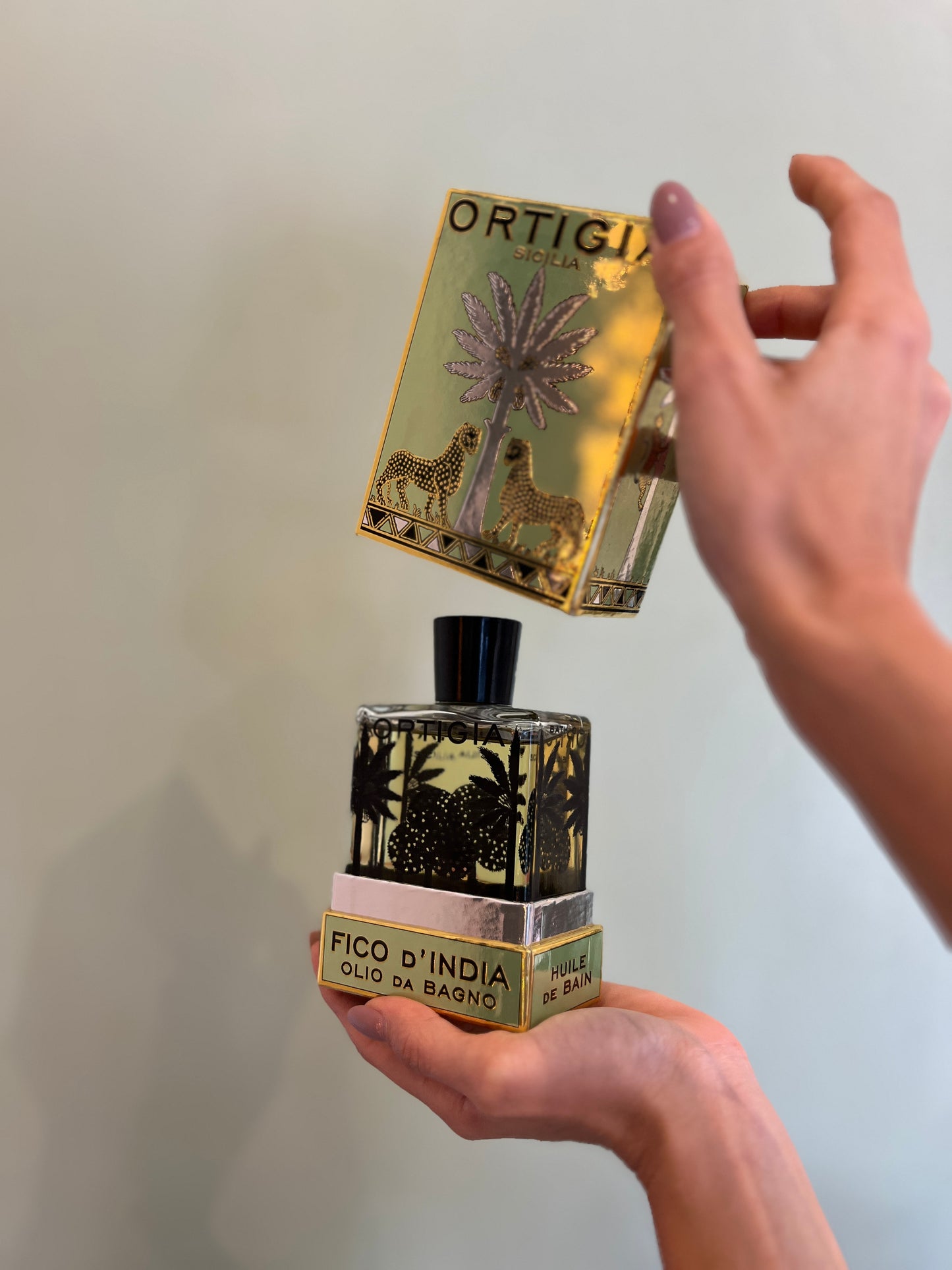 OLIO CORPO PROFUMATO FICO D’INDIA CONFEZIONE IN VETRO CON SCATOLA