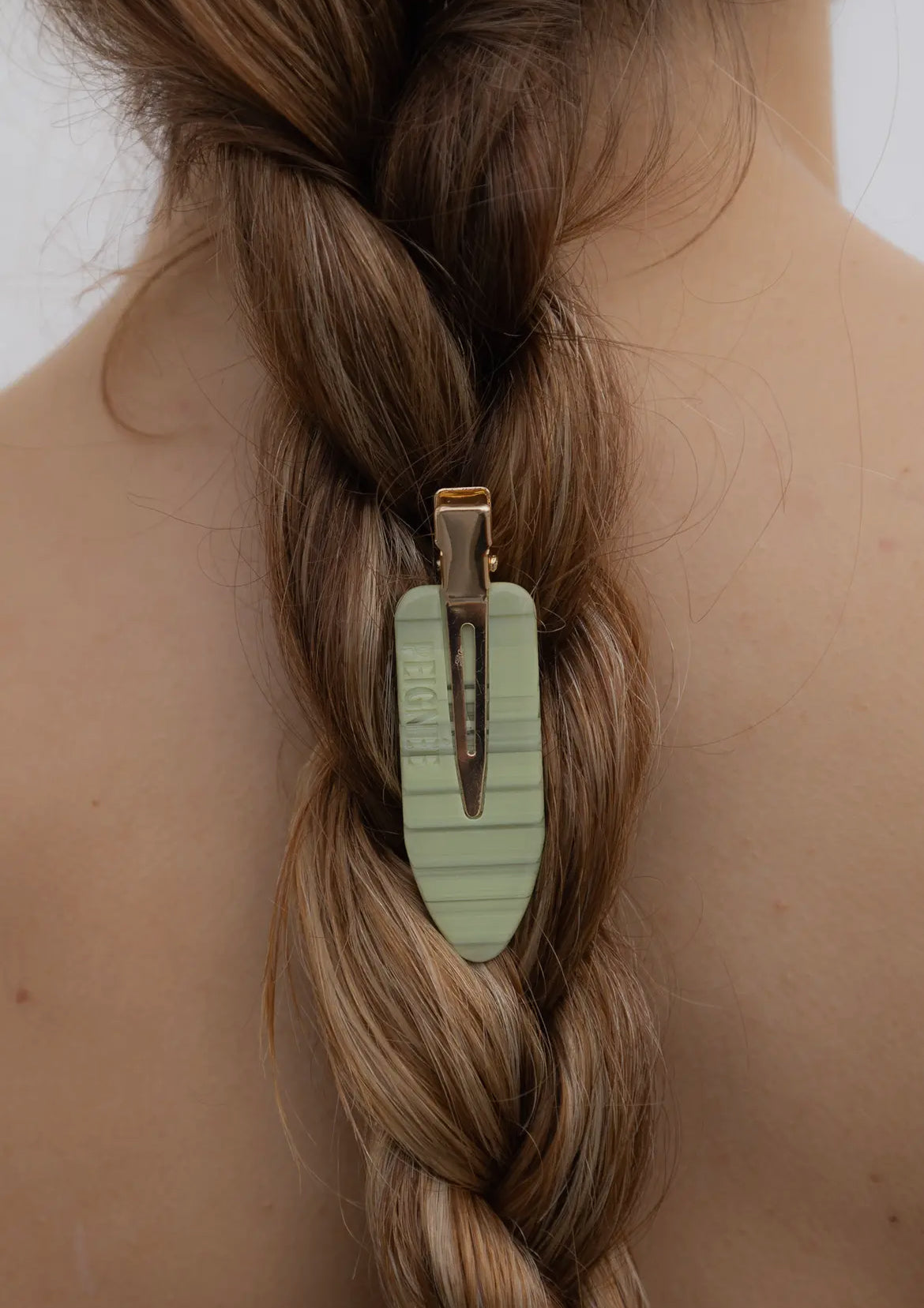 FERMAGLIO PER CAPELLI FIRMATO PEIGNÉE-SALVIA