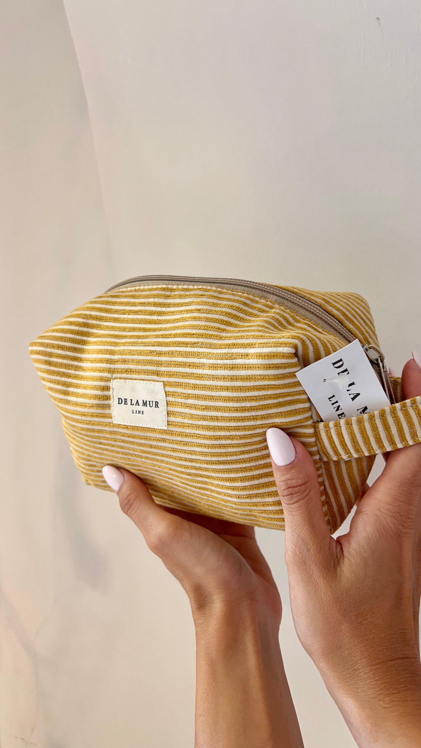 TROUSSE IN TESSUTO SPESSO CON VELLUTO A RIGHE “ACEL”