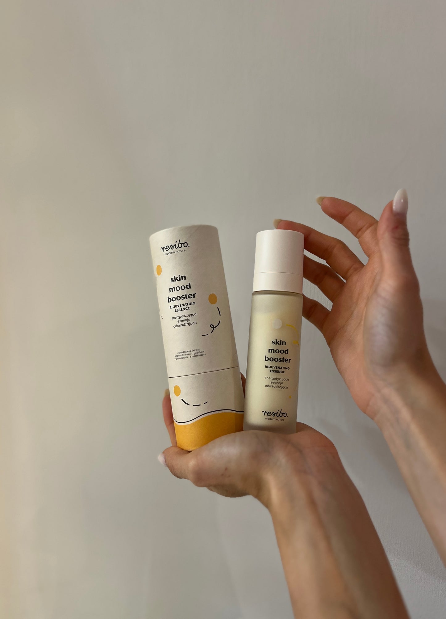 ESSENZA RINGIOVANENTE “SKIN MOOD BOOSTER”