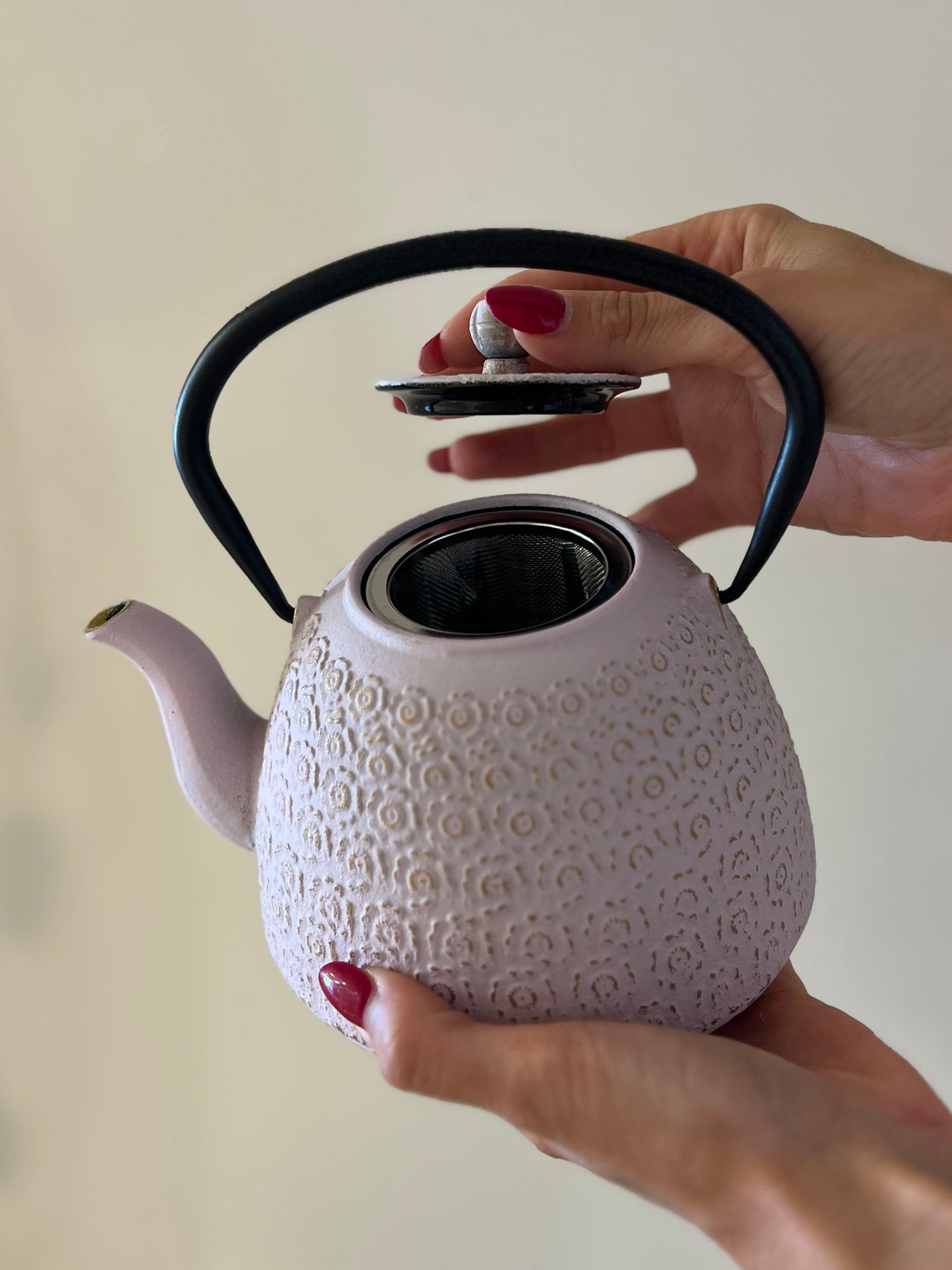 TEIERA IN GHISA SAKURA ROSA 1000ml