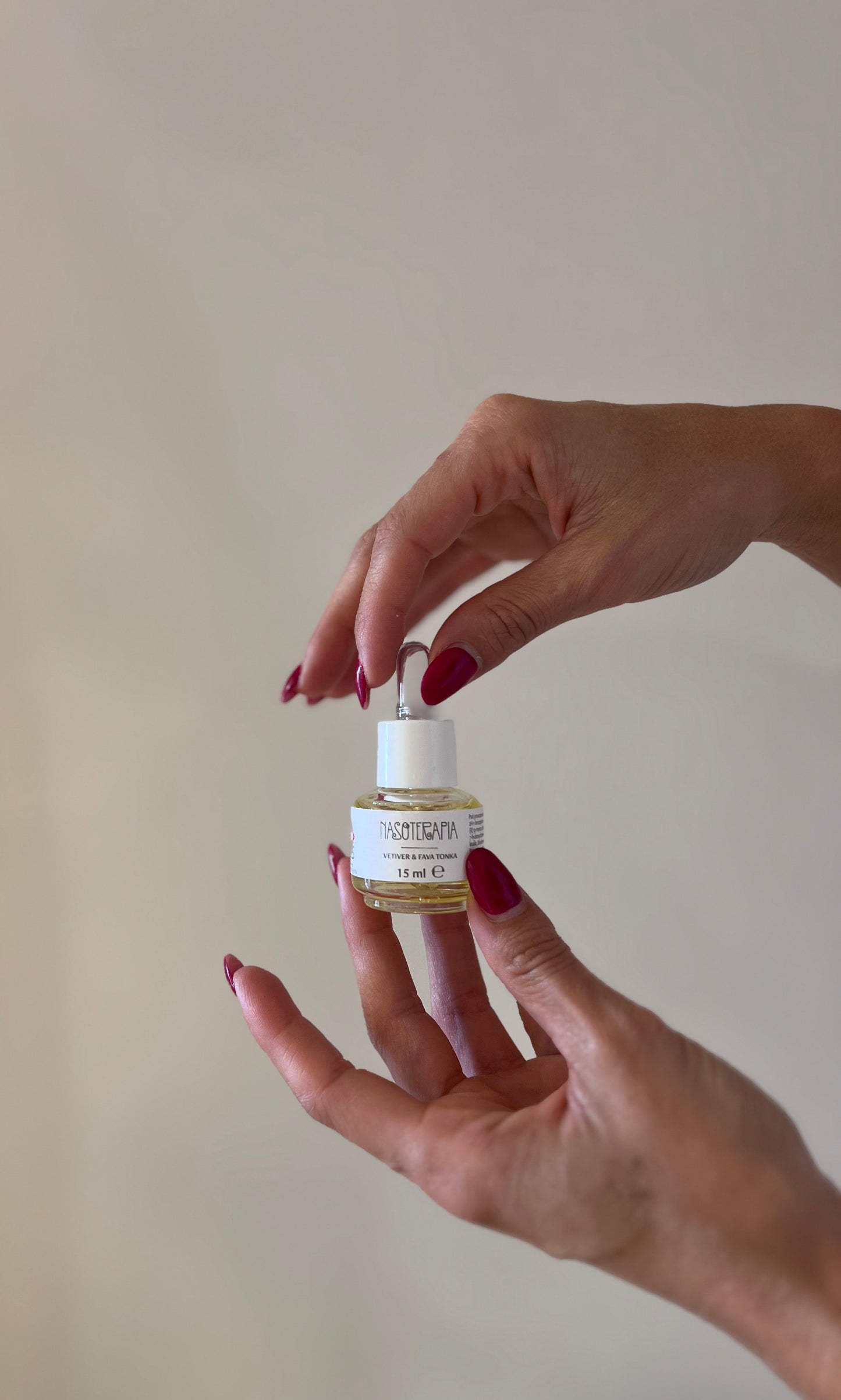 ESSENZA AROMATICA VETIVER E FAVA TONKA