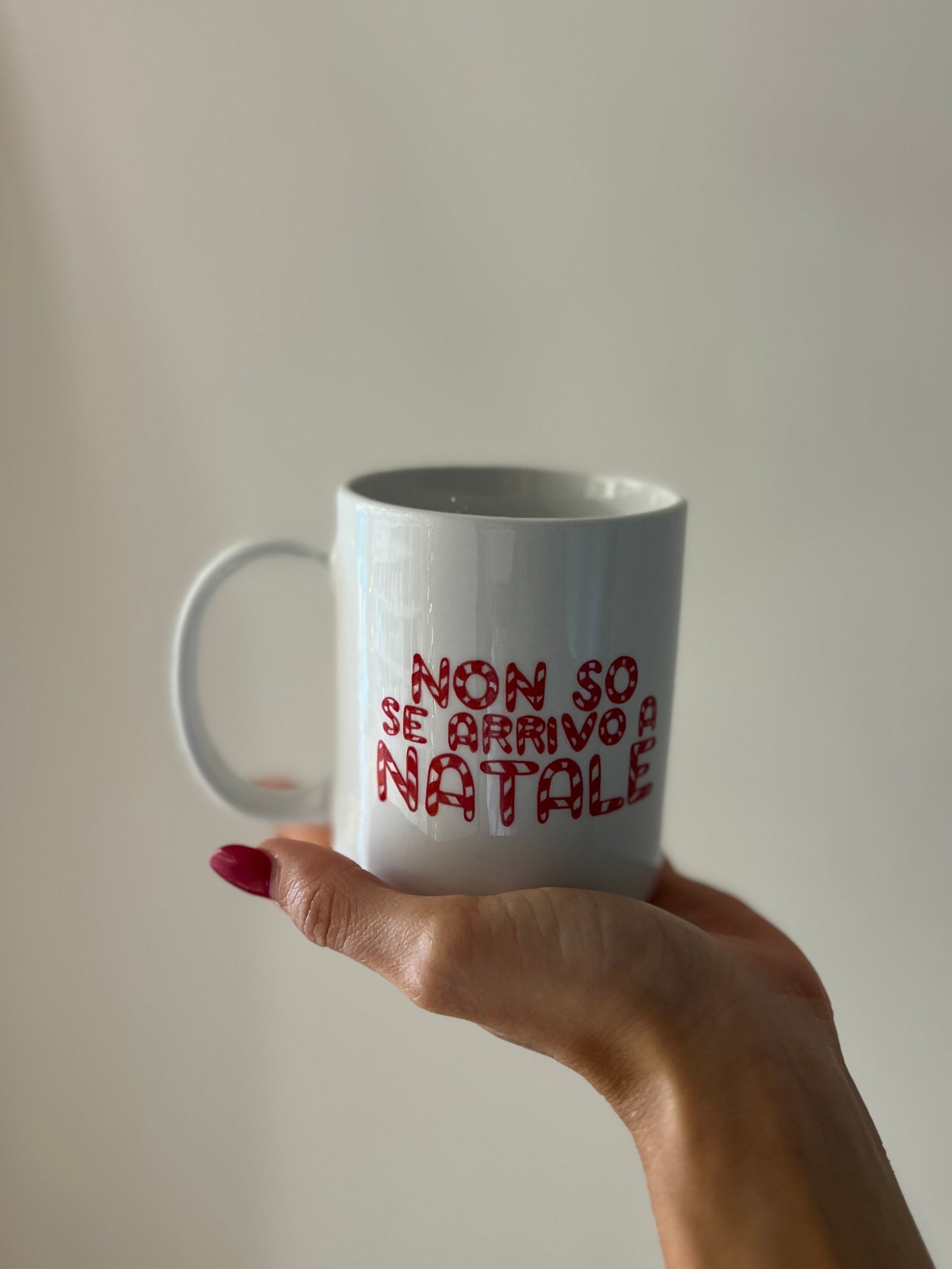 "NON SO SE ARRIVO A NATALE" MUG CERAMICA DIPINTA A MANO