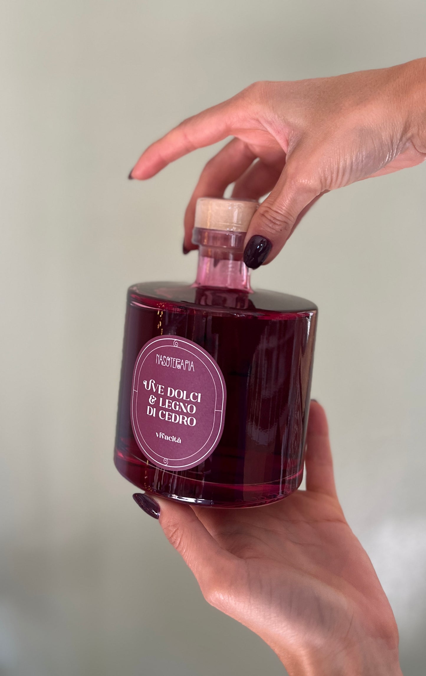 DIFFUSORE D’AMBIENTE IN VETRO- UVE DOLCI & LEGNO DI CEDRO