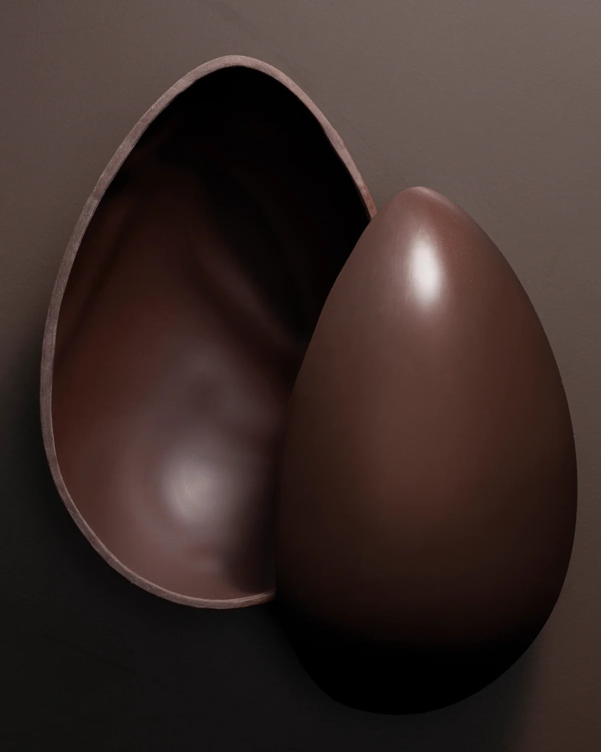 LEONE UOVO CIOCCOLATO FONDENTE 70% vegan 300gr con sorpresa