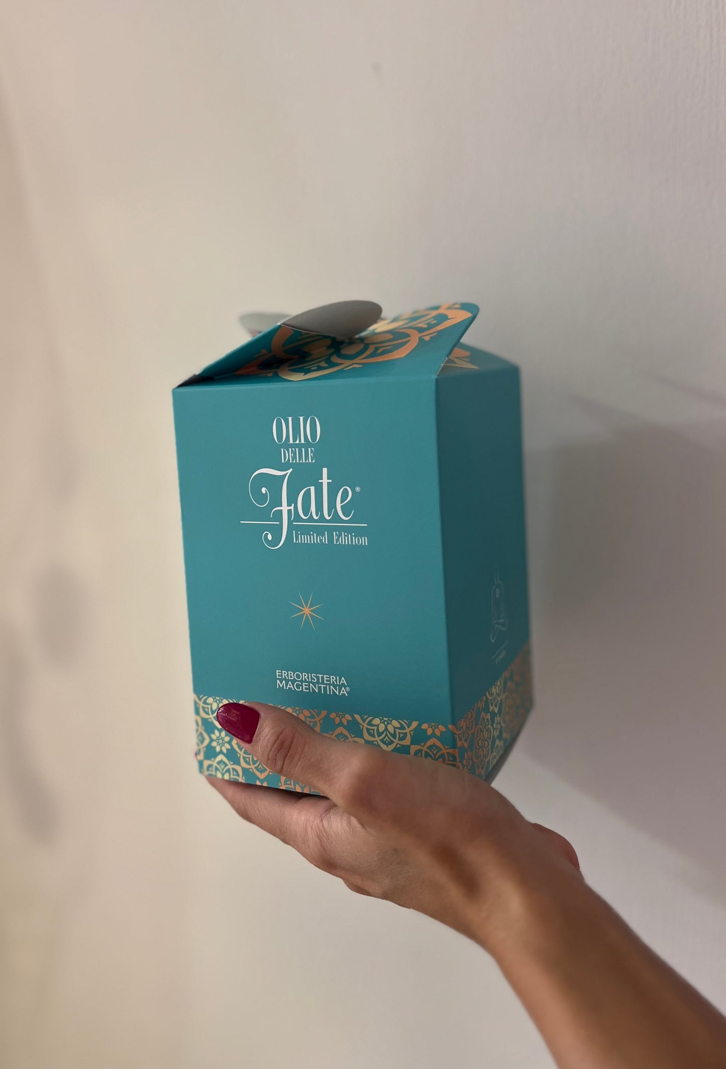 COFANETTO OLIO CORPO DELLE FATE 100ML LIMITED EDITION