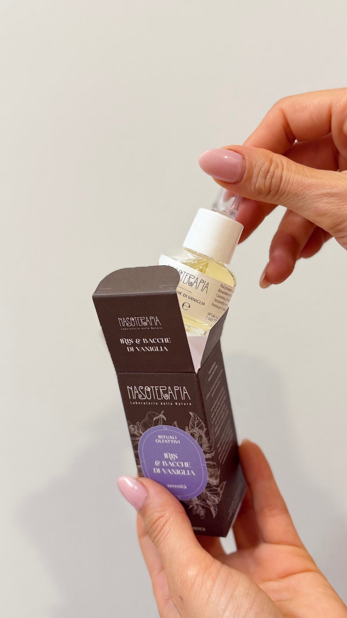 ESSENZA AROMATICA CONCENTRATA Iris & Bacche di vaniglia