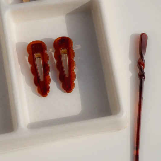 FERMAGLIO A PINZA FIRMATO PEIGNÉE - MOULIN ROUGE