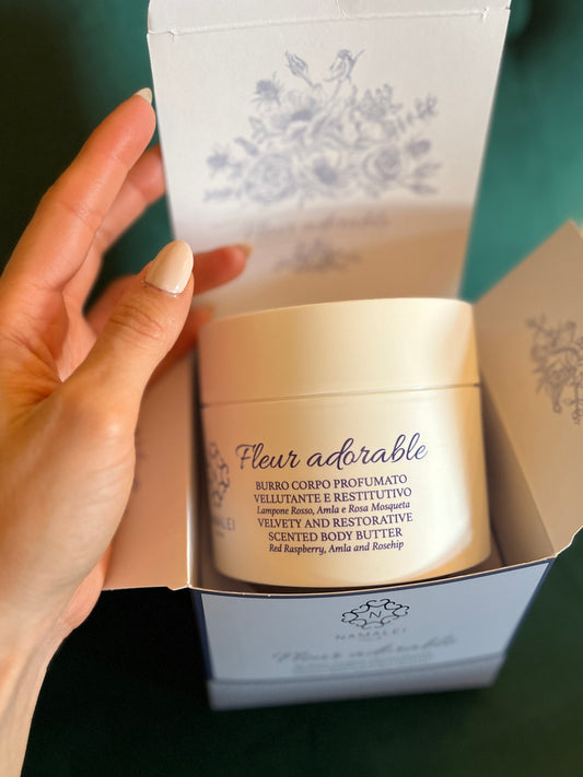 BURRO CORPO PROFUMATO VELLUTANTE E RESTITUTIVO