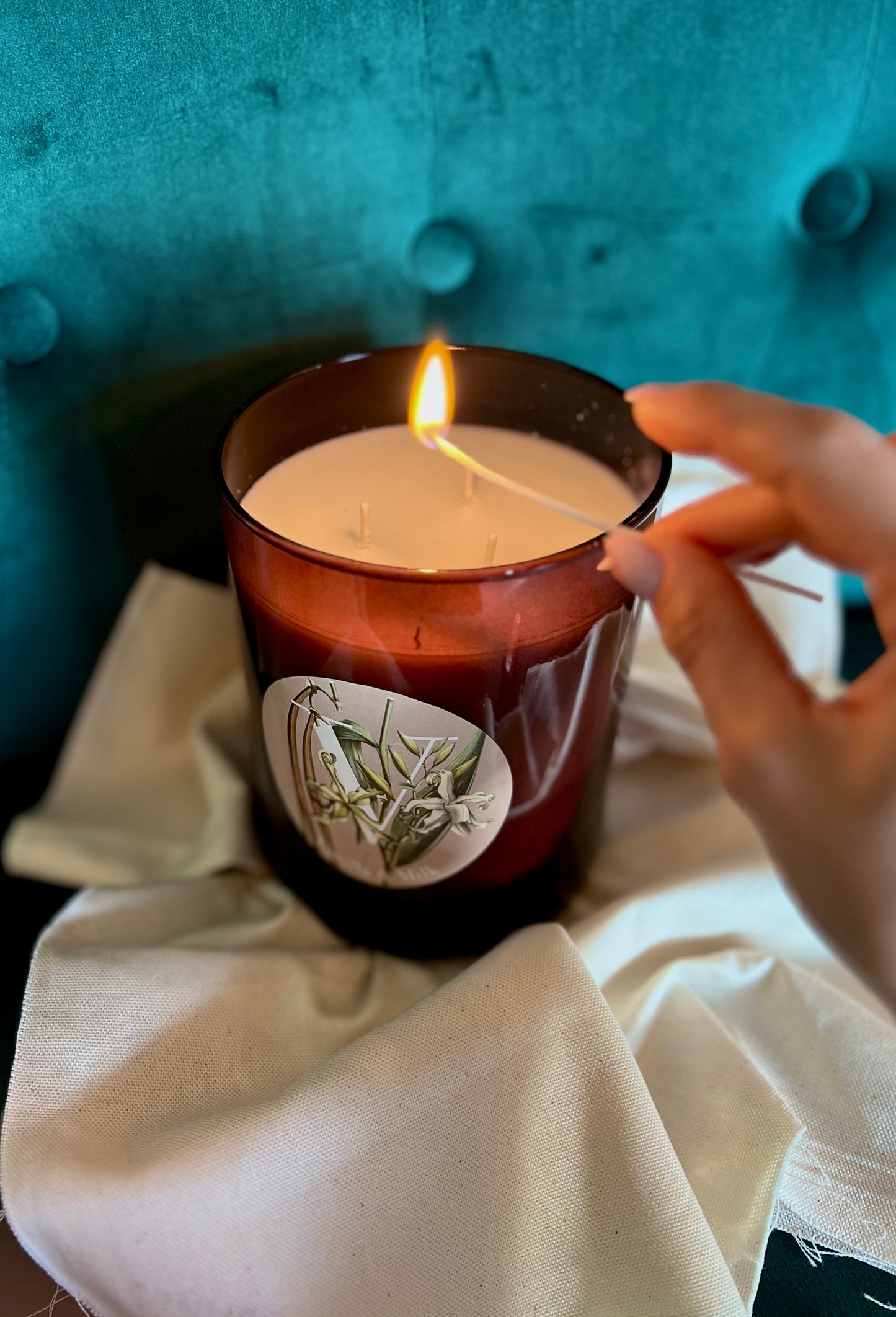 ELEMENTA CANDELA V - VANILLA & MILK CANDELA 900GR