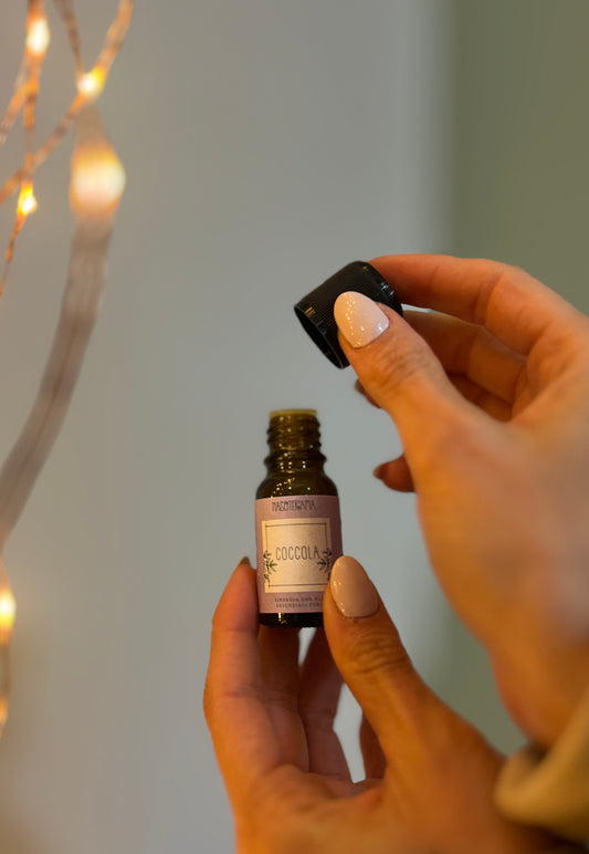 SINERGIA OLI ESSENZIALI “COCCOLA” con pompelmo, lavandino, arancio dolce, miscela  di fragola