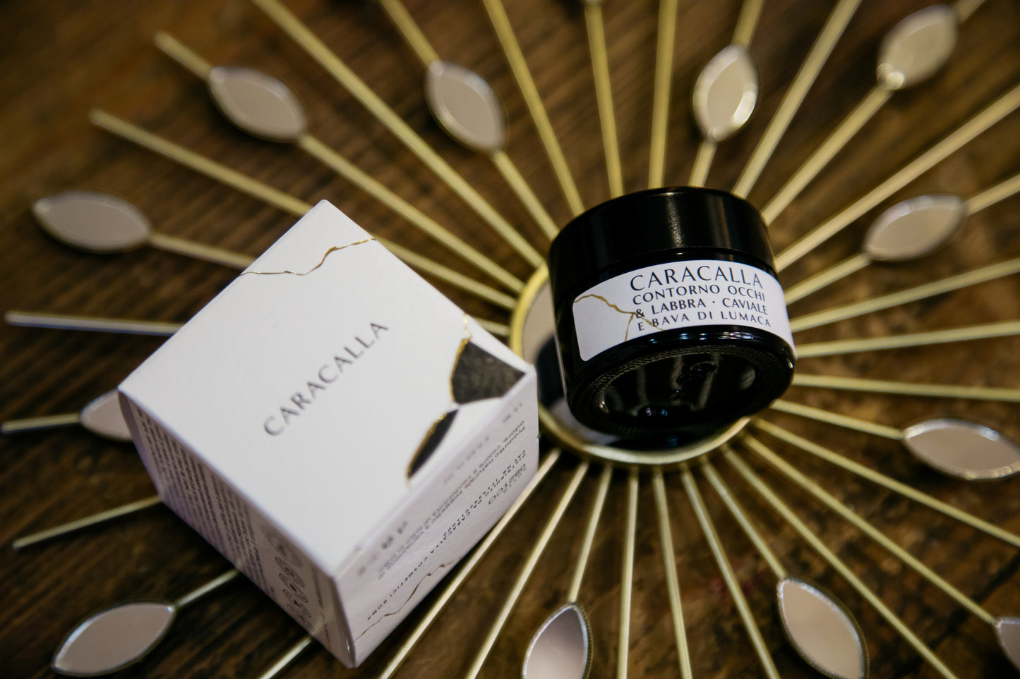 CONTORNO OCCHI E LABBRA – CAVIALE E BAVA DI LUMACA