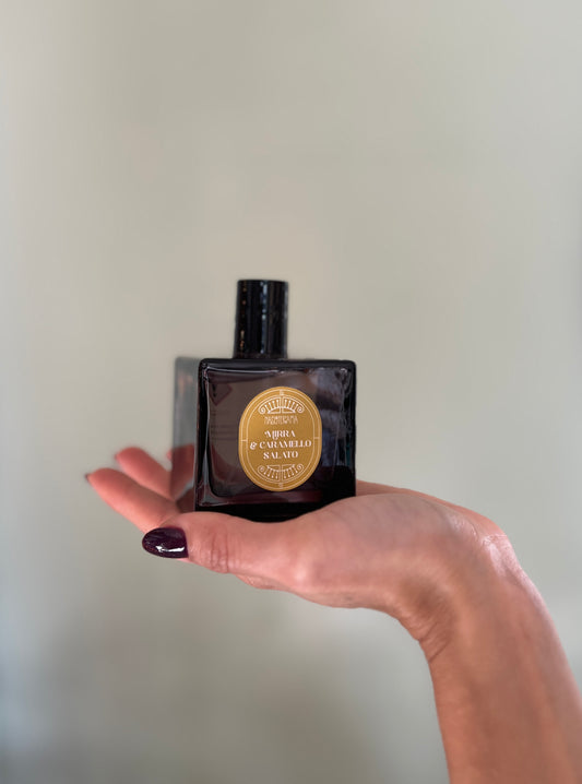 SPRAY PER AMBIENTI E TESSUTI- MIRRA & CARAMELLO SALATO