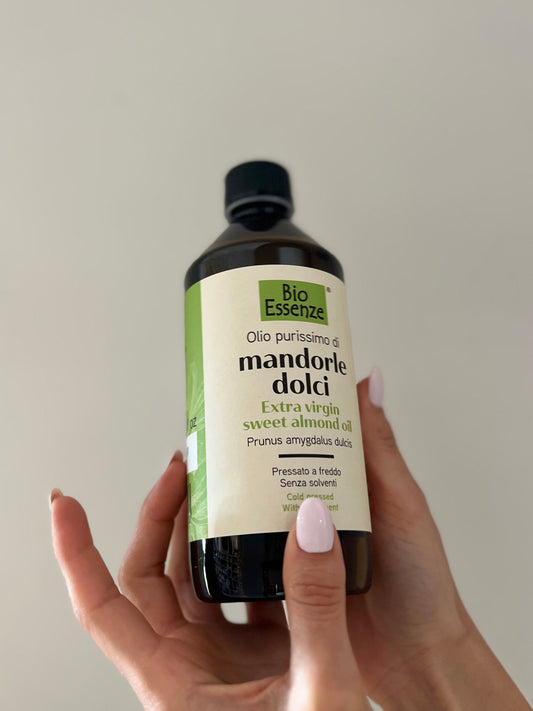 OLIO PURO DI MANDORLE DOLCI spremuto a freddo