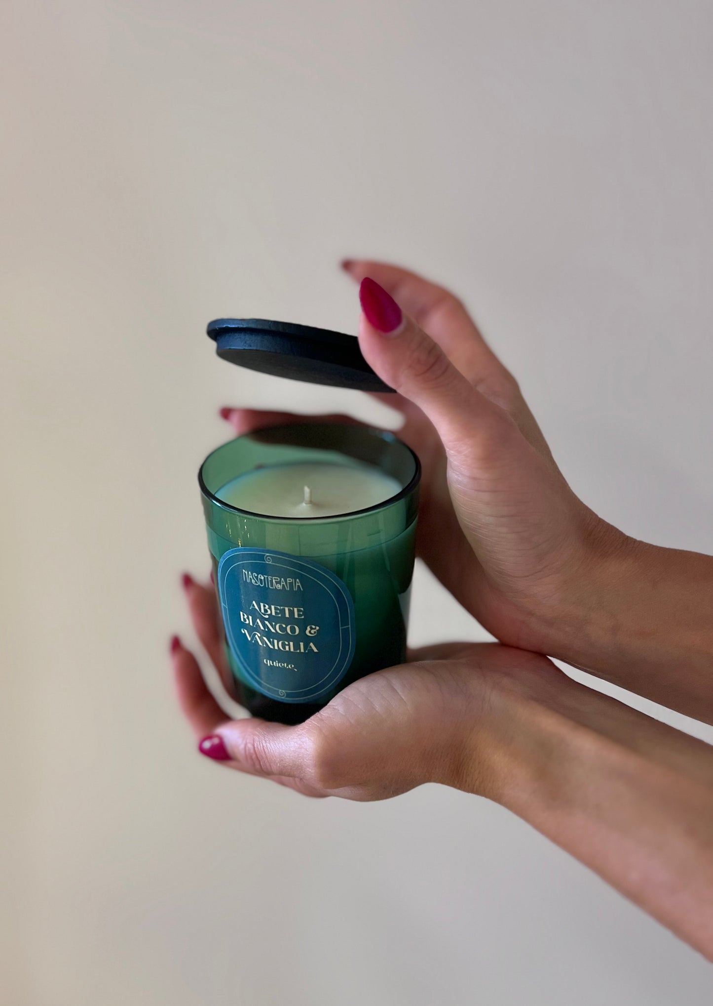 CANDELA IN CERA VEGETALE ABETE BIANCO E VANIGLIA 180gr