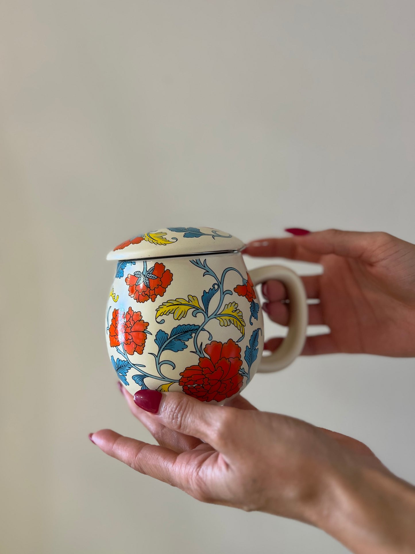 TISANIERA IN PORCELLANA Avorio