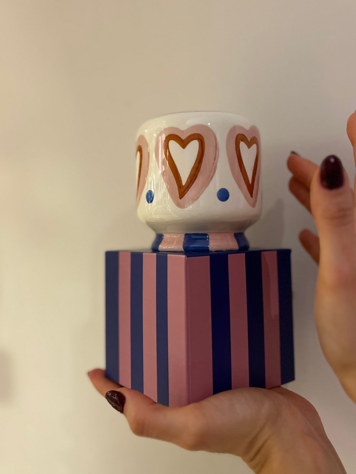 HEARTS CERAMIC CANDLE-Rosewood Vanilla 225g
