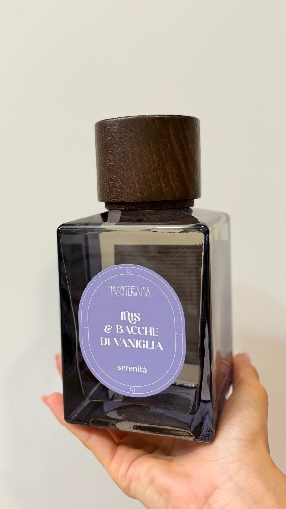 DIFFUSORE CON BASTONCINI Iris & Bacche di Vaniglia