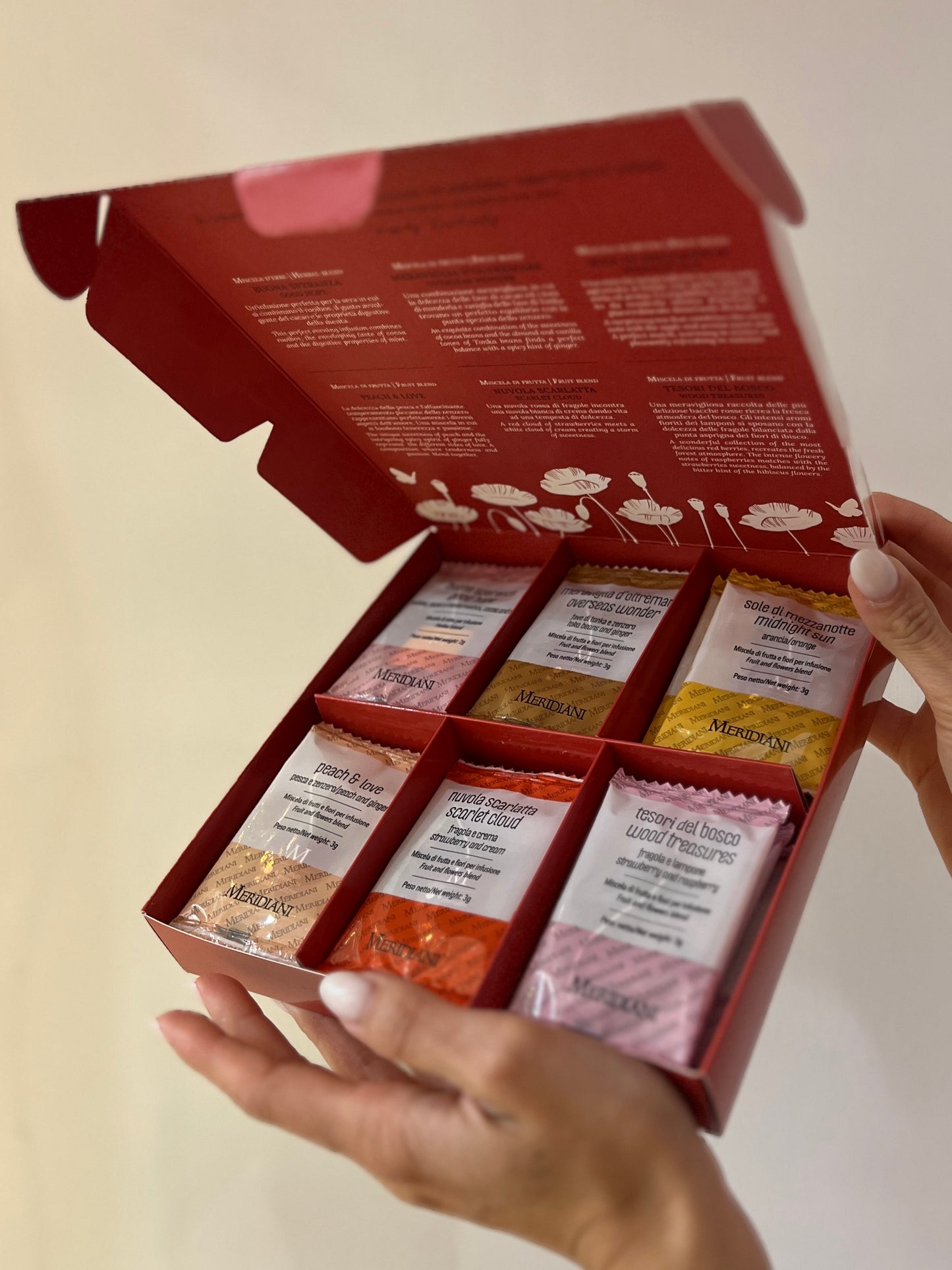 COFANETTO CON 24 INFUSI DI FRUTTA E FIORI