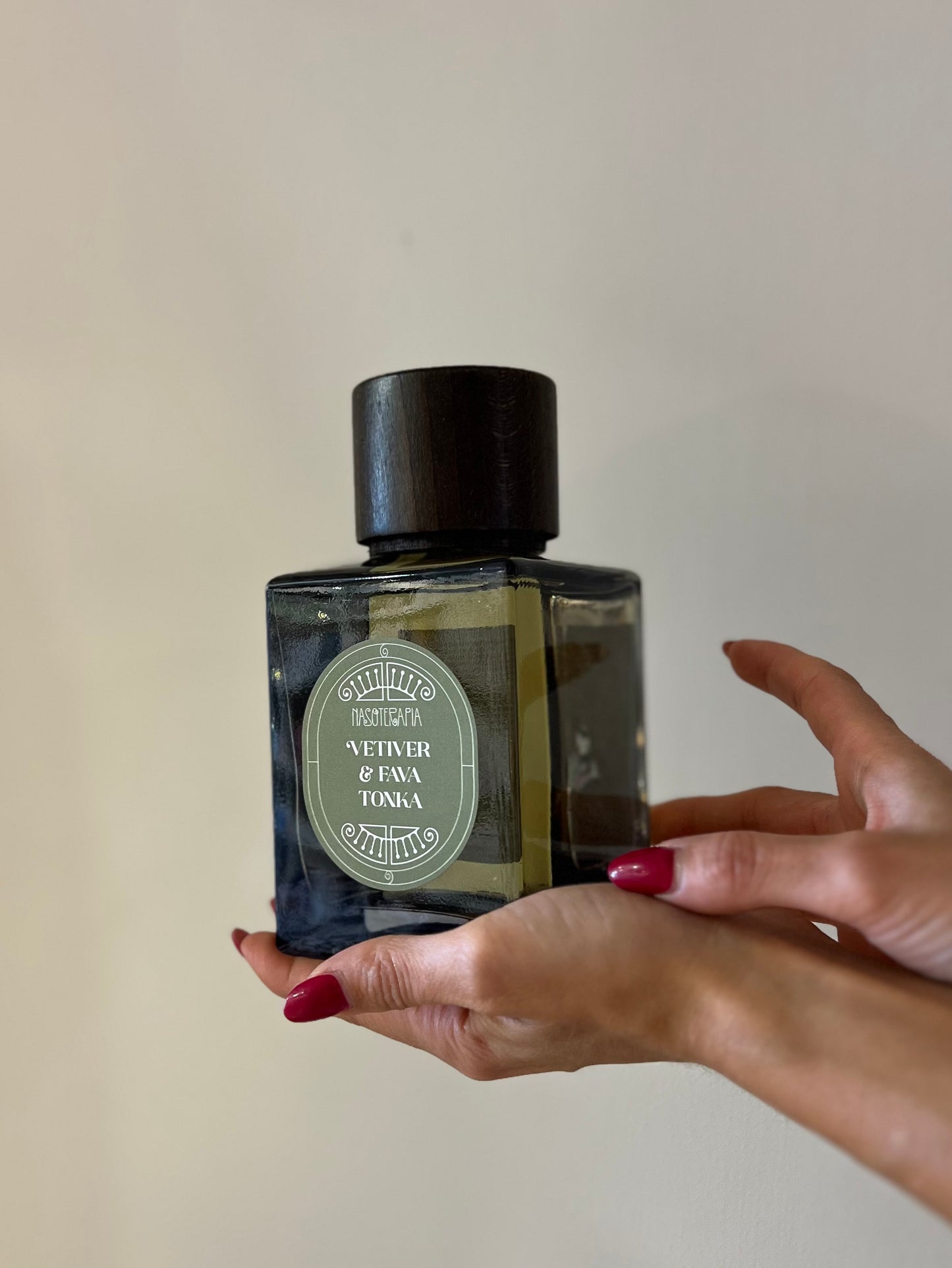 DIFFUSORE D'AMBIENTE IN VETRO- VETIVER E FAVA TONKA