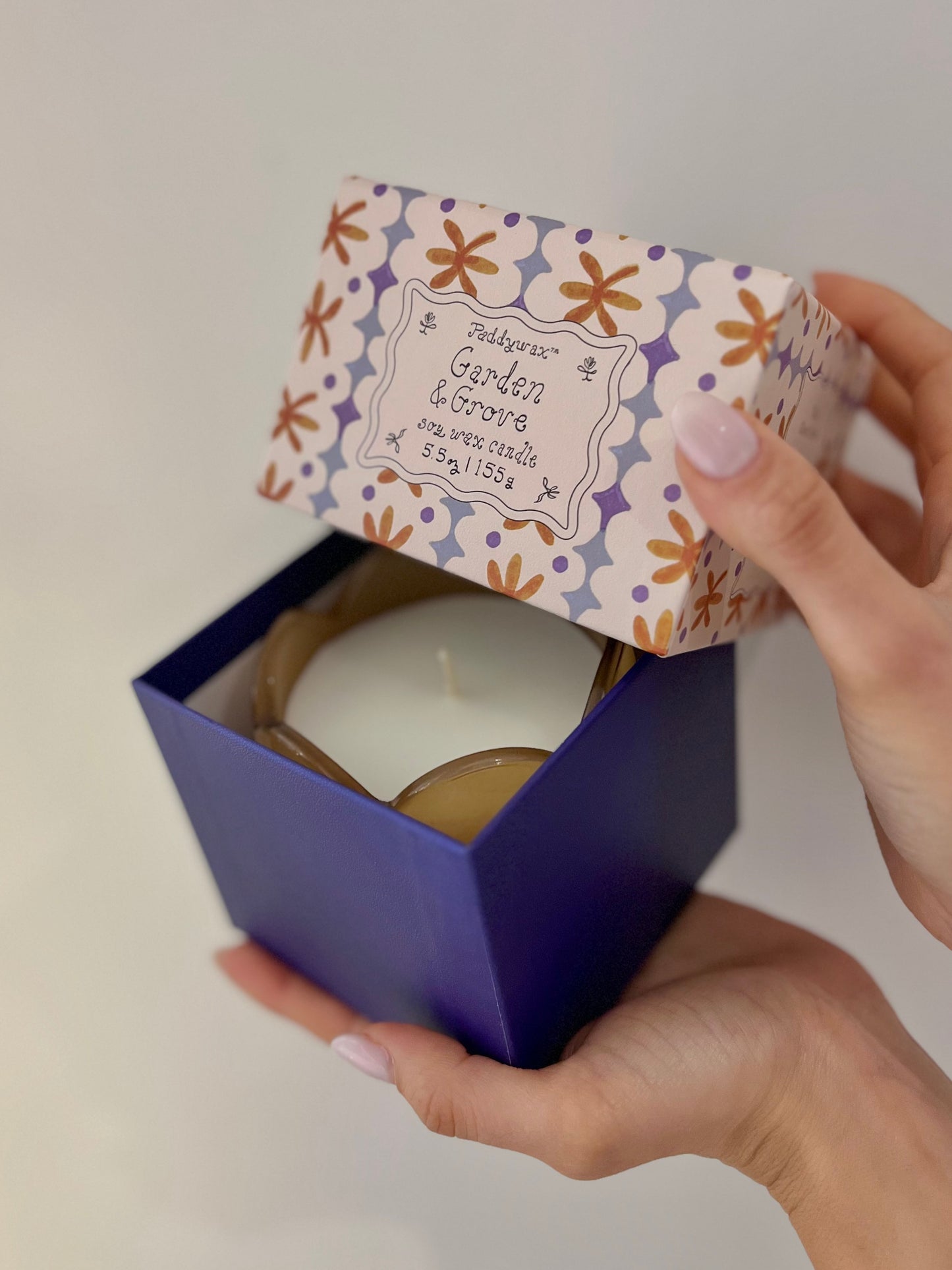 TULIP GLASS CANDLE – GARDEN & GROVE 155 gr